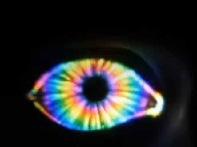 Cashmare's rainbow eye, from the intro